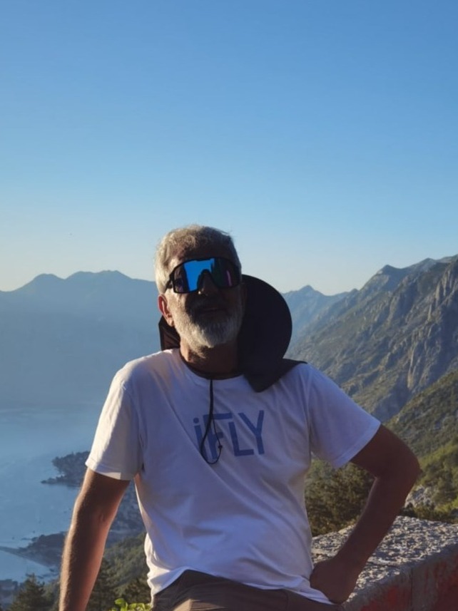 Fahri mountains and sea in the background.